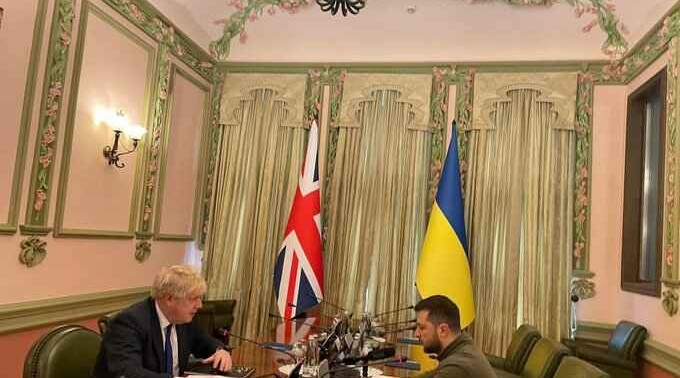 UK PM holding 'tête-à-tête meeting' with Zelensky