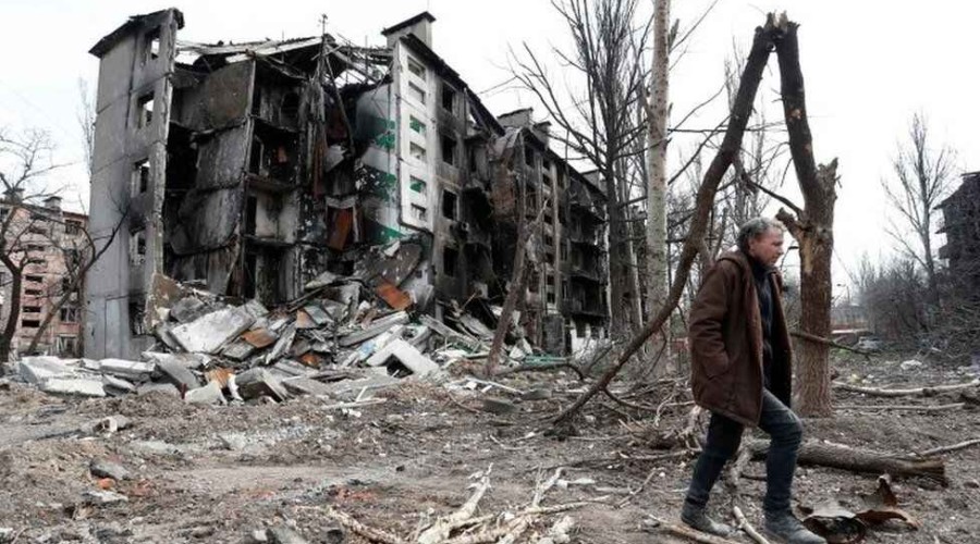 Ukraine war: Mariupol defenders will fight to the end says PM