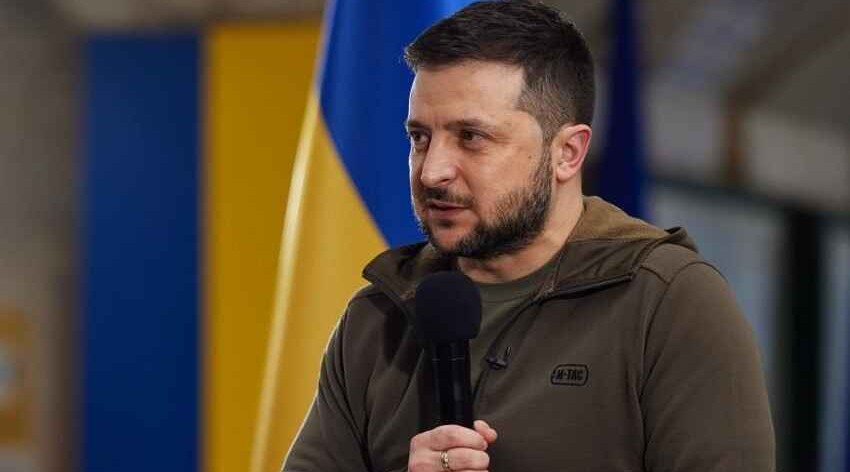 Zelensky congratulates Macron on election win