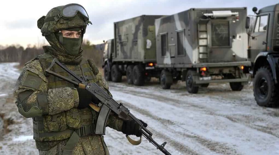 Contact lost with fighters in Mariupol steelworks 