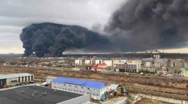 Deaths and injuries as missiles strike Odesa shopping centre