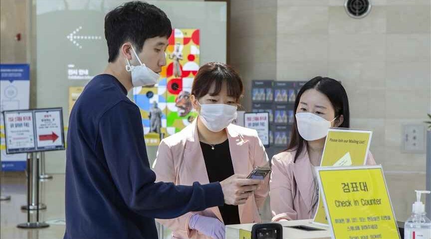 Şimali Koreyada bir gündə 220 minə yaxın koronavirus hadisəsi qeydə alınıb