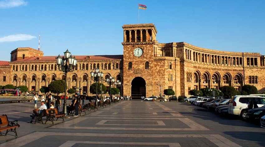 Ermənistanın dövlət borcu 2,6 milyard artdı