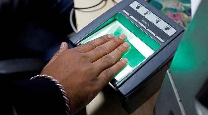 India withdraws warning on national biometric ID after online panic