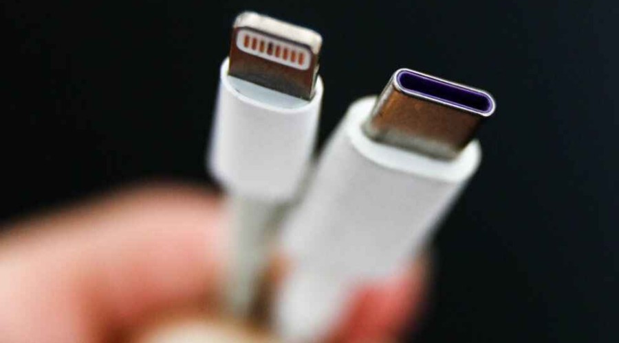 EU sets date for common phone charge cable