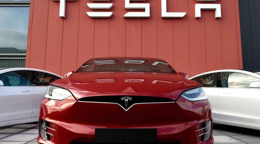 Tesla goes ahead with China hiring event after Musk job warning