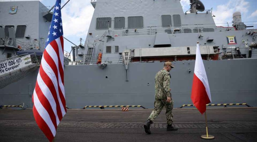 Warsaw hails planned U.S. military base in Poland as clear signal to Russia