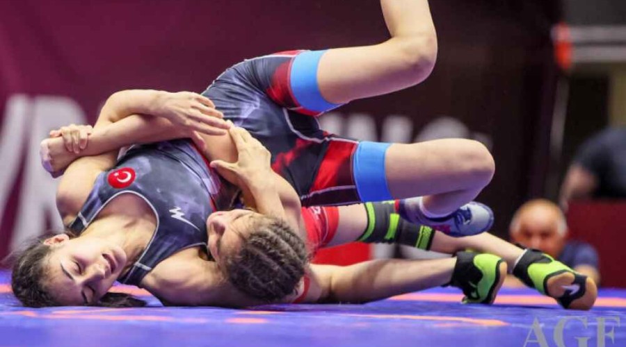 Azerbaijani female wrestler crowned European champion