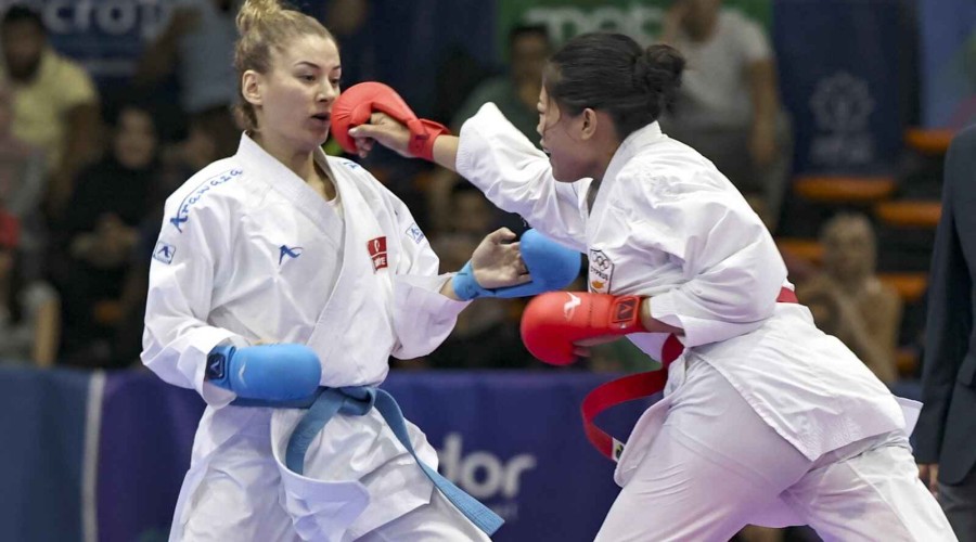 US delays visa to Turkish karate team