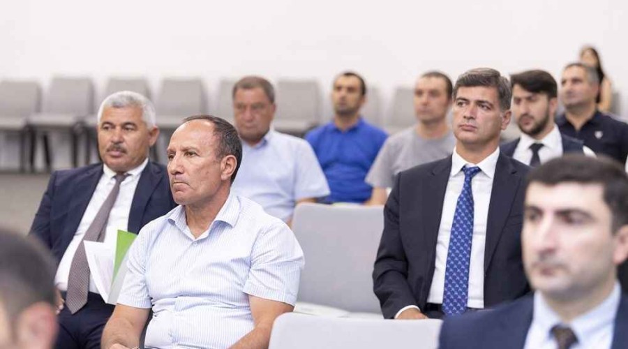 Фермеры обсудили с министром стимулирование производства пшеницы в Азербайджане