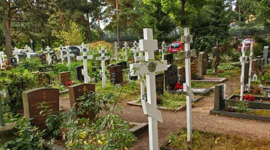 На бакинском «Христианском» кладбище обнаружен труп