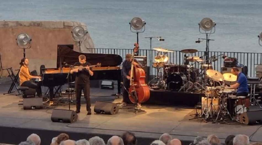 Азербайджан был представлен на джаз-фестивале во Франции