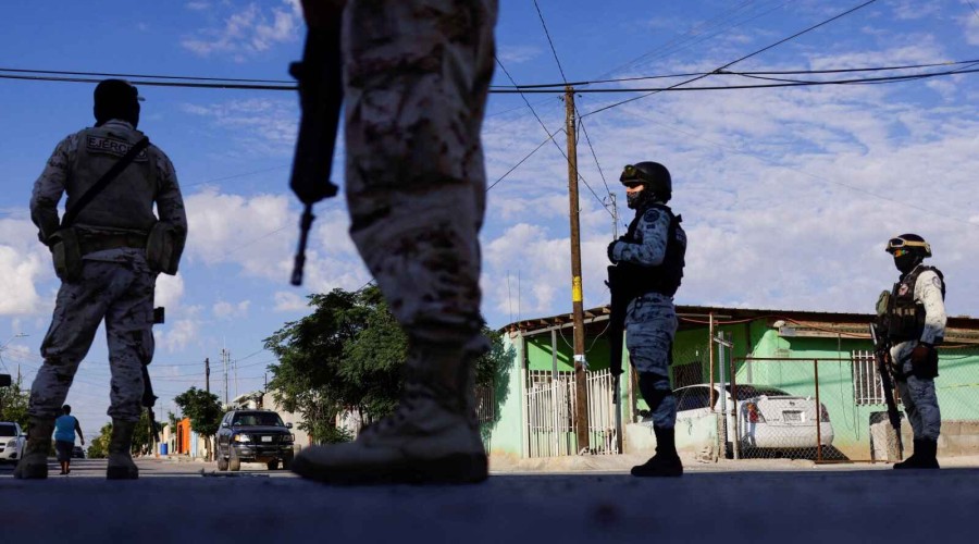 Police raid in Rio de Janeiro ends with at least three dead