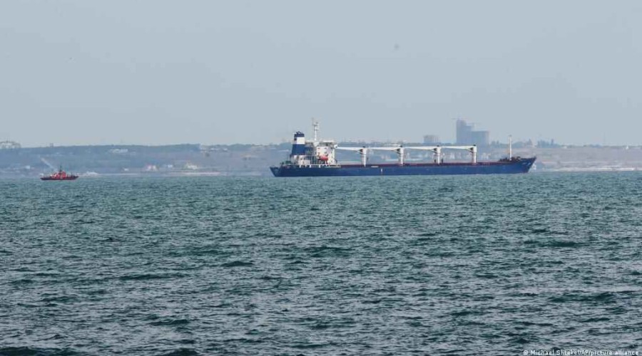 First vessel with grain from Ukraine to arrive in Bosporus later on Tuesday — TV