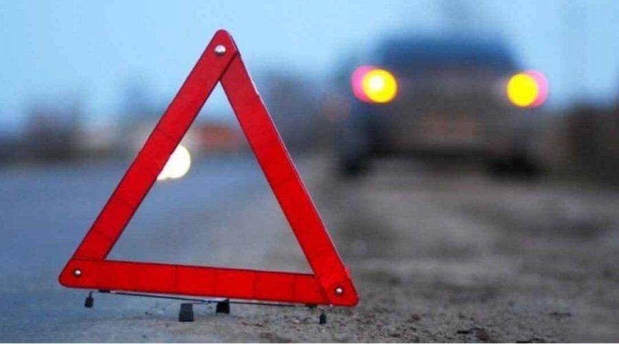 В Баку автомобиль сбил 12-летнего подростка