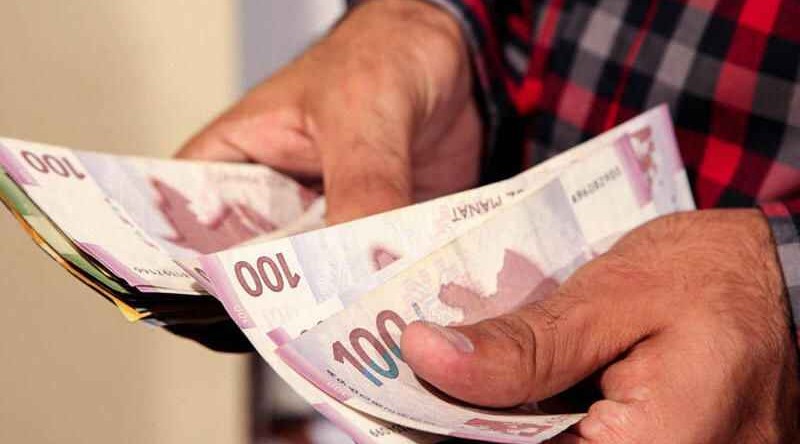 Среднемесячная зарплата в Азербайджане выросла на 14%