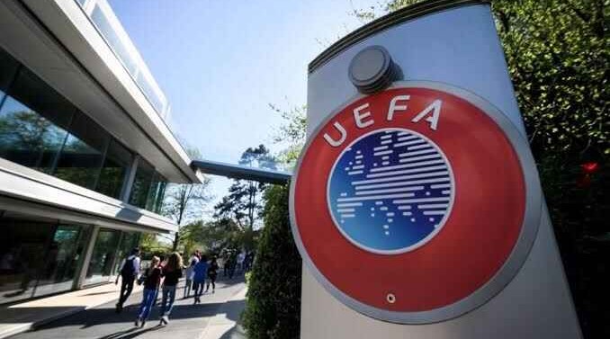 UEFA “Fənərbağça”nı cəzalandırdı - Putinə görə
