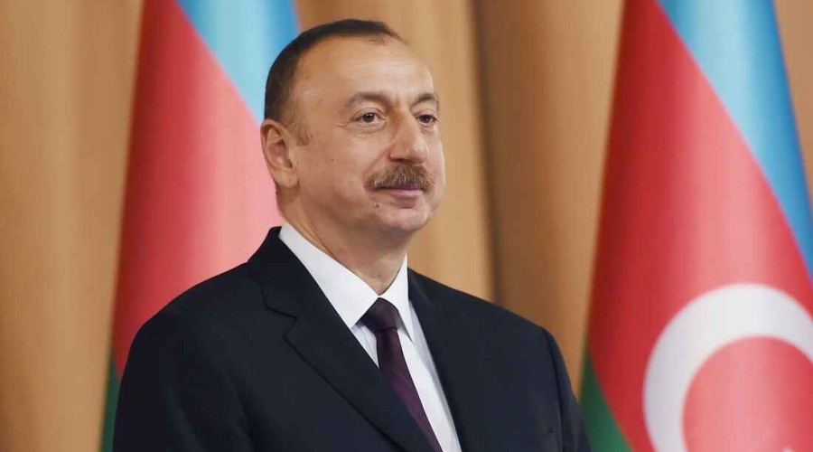 <strong>Ильхам Алиев принял верительные грамоты новоназначенного посла Панамы в Азербайджане - ФОТО - ОБНОВЛЕНО</strong>