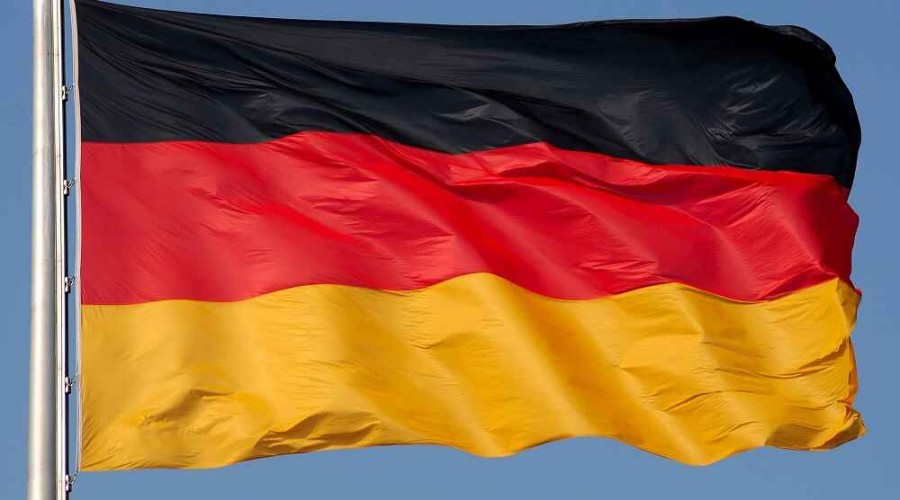 Германия определилась, когда остановит закупку российских нефти и газа