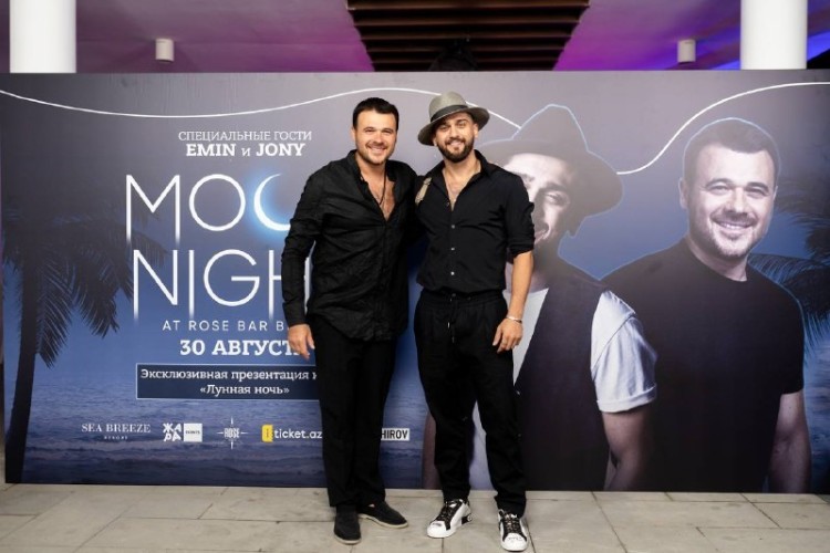 «Лунная ночь» в Sea Breeze: Emin и JONY презентовали в Баку клип на новую композицию – ФОТО – ВИДЕО