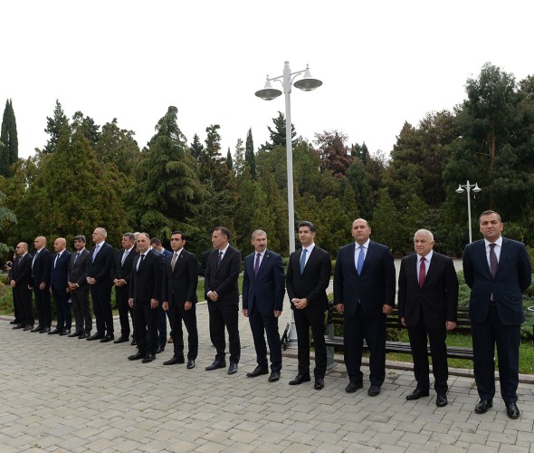 Naftalan şəhərində elmi-praktiki konfrans keçirilib - Foto