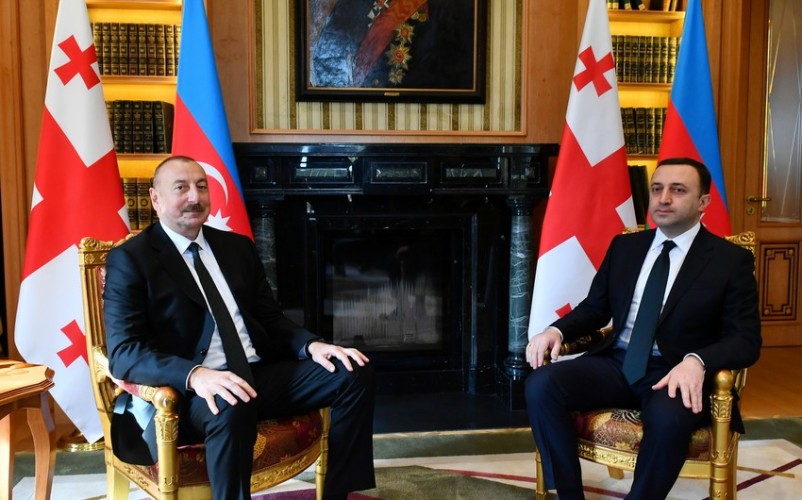 Ilham Aliyev's one-on-one meeting with the Prime Minister of Georgia has begun