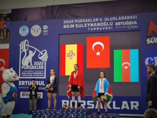 The Azerbaijani weightlifter won a bronze medal in the international tournament