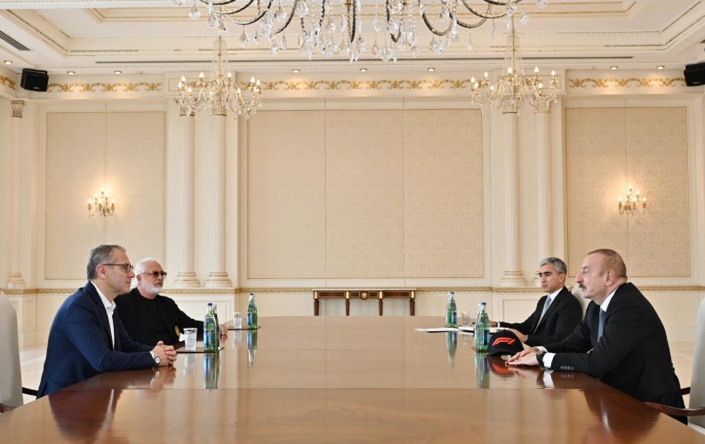Ilham Aliyev received the chairman of the board of the Formula 1 Group and the adviser of the group
