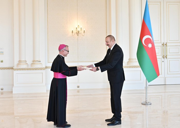 Ilham Aliyev accepted the credentials of the new Vatican ambassador