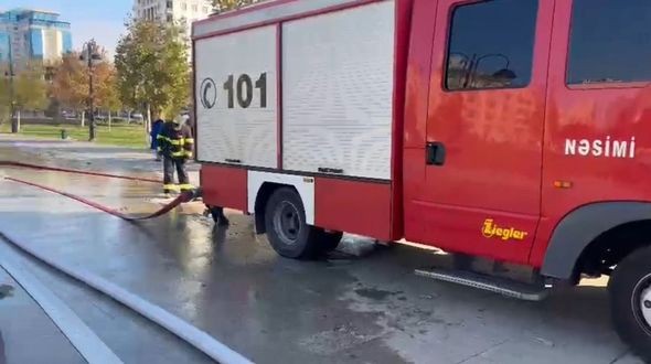 “Qış parkı”nda yeraltı piyada keçidinə dolan su boşaldıldı - FOTO/VİDEO