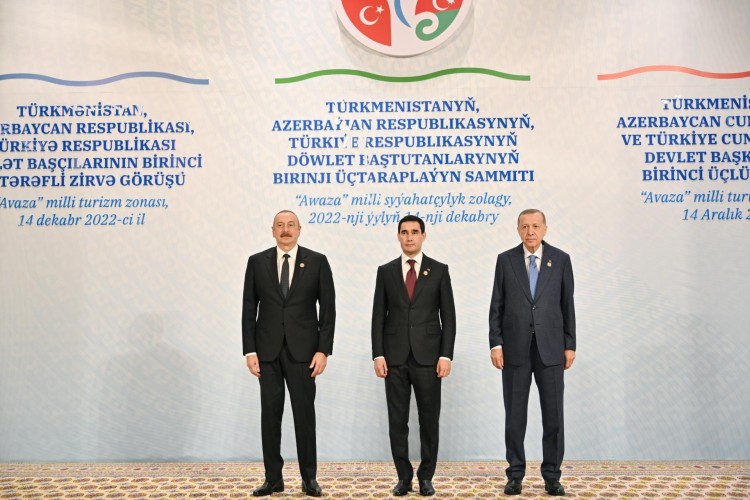 A limited meeting of the presidents of Azerbaijan, Turkey and Turkmenistan was held