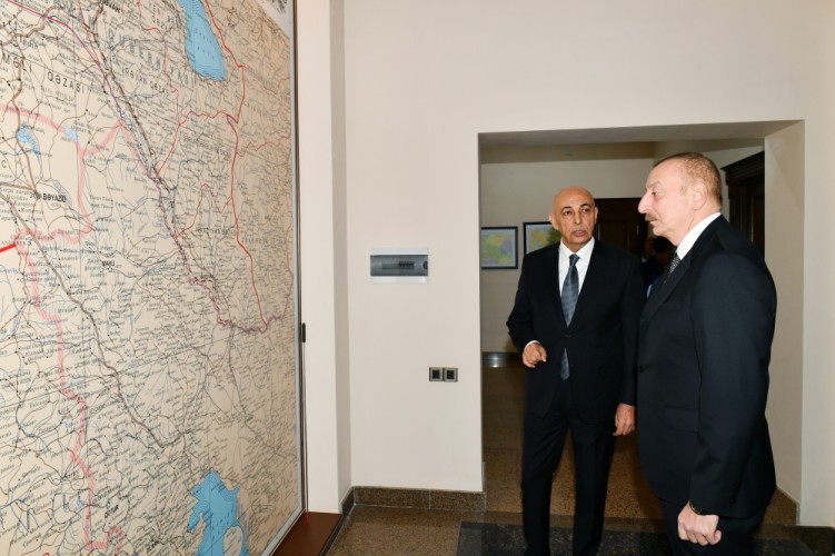 Президент ознакомился с условиями, созданными в административном здании Общины Западного Азербайджана - ФОТО