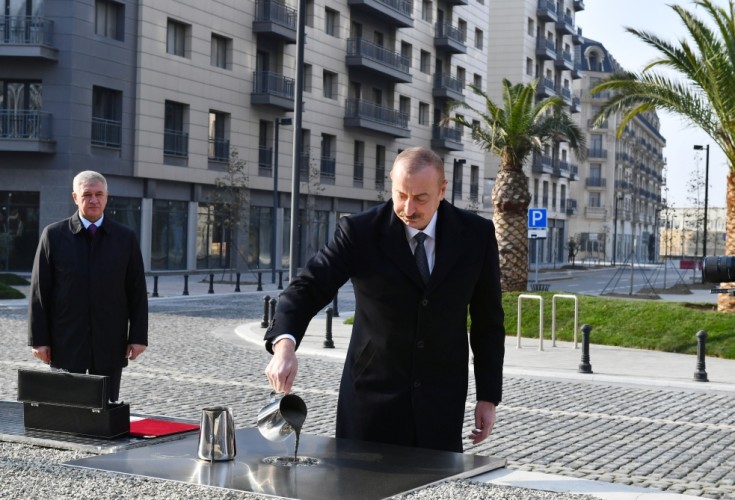 Qarabağ Atları Kompleksinin təməli qoyuldu - Prezident Ağ Şəhərdə