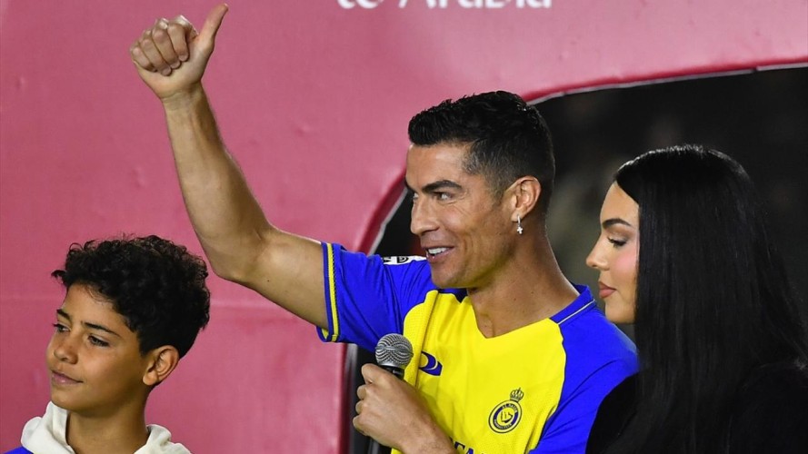 Əl Nassr Kriştiano Ronaldonun imza mərasimini keçirir - FOTO/VİDEO