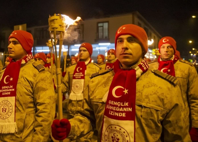 Sarıqamış şəhidləri məşəl yürüşü ilə anıldı - FOTOLAR