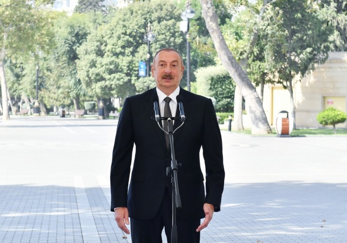 Prezident və xanımı Maqomayevin abidəsinin açılışında