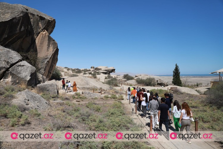 Qobustan Qoruğuna ekskursiya və tarixi sərgi -FOTO REPORTAJ