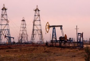 Снизилась стоимость азербайджанской нефти