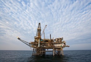 Доходы Нефтяного фонда с АЧГ возросли на 90%