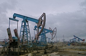 Упала цена азербайджанской нефти