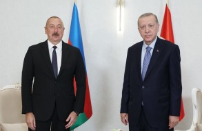 На ШОС состоялась встреча президентов Азербайджана и Турции