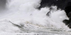 Japan warns powerful typhoon to hit southern region