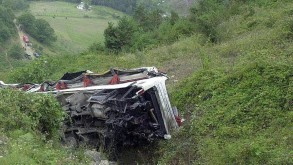Bus crashes in Costa Rica