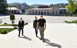 Ilham Aliyev and Mehriban Aliyeva get acquainted with conditions created at building of Special representation of President in Shusha