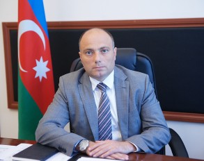 An information board will be installed on the statues in Azerbaijan