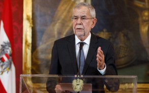 Avstriyada prezident seçkilərində hazırkı dövlət başçısı liderlik edir
