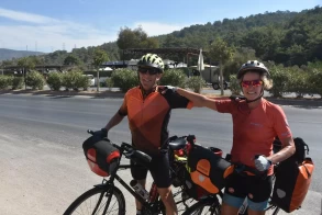 British couple’s cycling tour ends in Türkiye