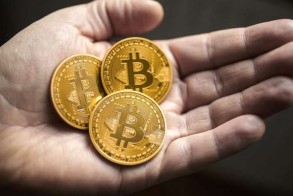 Kriptovalyuta bazarında artım yoxdur: "Bitcoin" yenə ucuzlaşıb