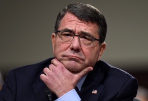 Former Pentagon chief dies