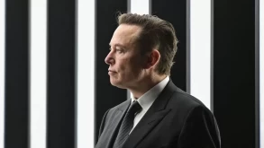 Elon Musk completes $44bn Twitter takeover